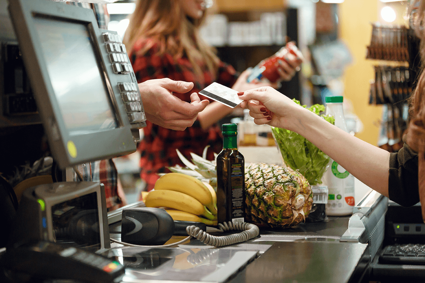 Customer-paying-for-shopping